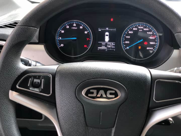JAC Refine M4 2021 2021款 2.0L 手动舒适版