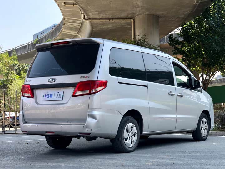 JAC Refine M4 2021 2021款 2.0L 手动舒适版