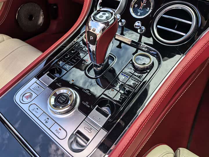 Bentley Continental GT 2022 2022款 4.0T GT V8 敞篷版