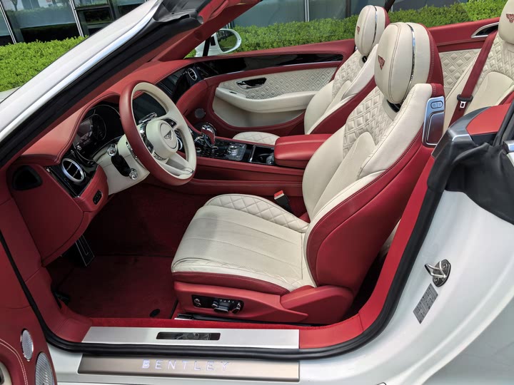 Bentley Continental GT 2022 2022款 4.0T GT V8 敞篷版