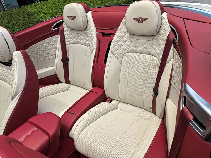 Bentley Continental GT 2022 2022款 4.0T GT V8 敞篷版