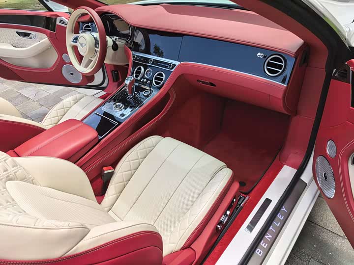 Bentley Continental GT 2022 2022款 4.0T GT V8 敞篷版