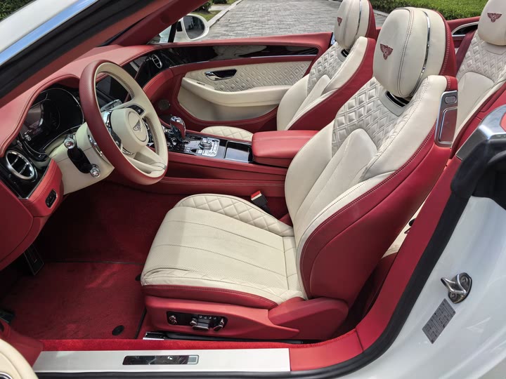 Bentley Continental GT 2022 2022款 4.0T GT V8 敞篷版